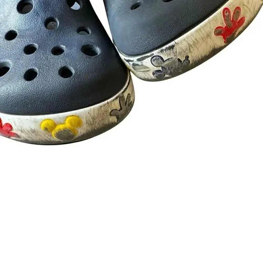 Crocs Unisex-Child Disney Mickey and Minnie Mouse Clogs, Light Up Shoes SZ 1